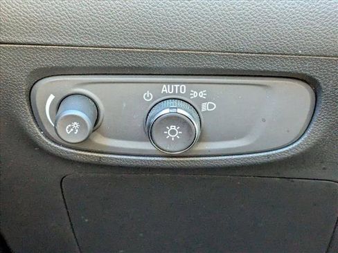 Used 2024 Buick Encore GX Preferred image 18