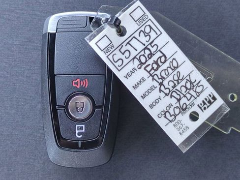 New 2025 Ford Bronco 4-Door image 31