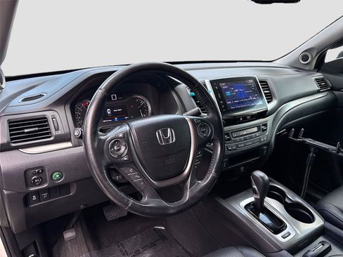 Used 2019 Honda Ridgeline RTL-T image 9