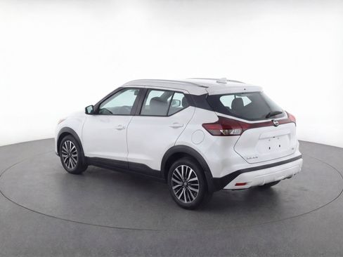 Used 2024 Nissan Kicks SV image 6