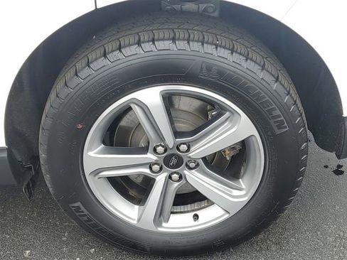 Certified 2024 Ford Edge SEL w/ Convenience Package AWD/4WD image 6