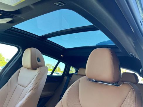 Used 2024 BMW X4 xDrive30i w/ Parking Assistance Package image 19