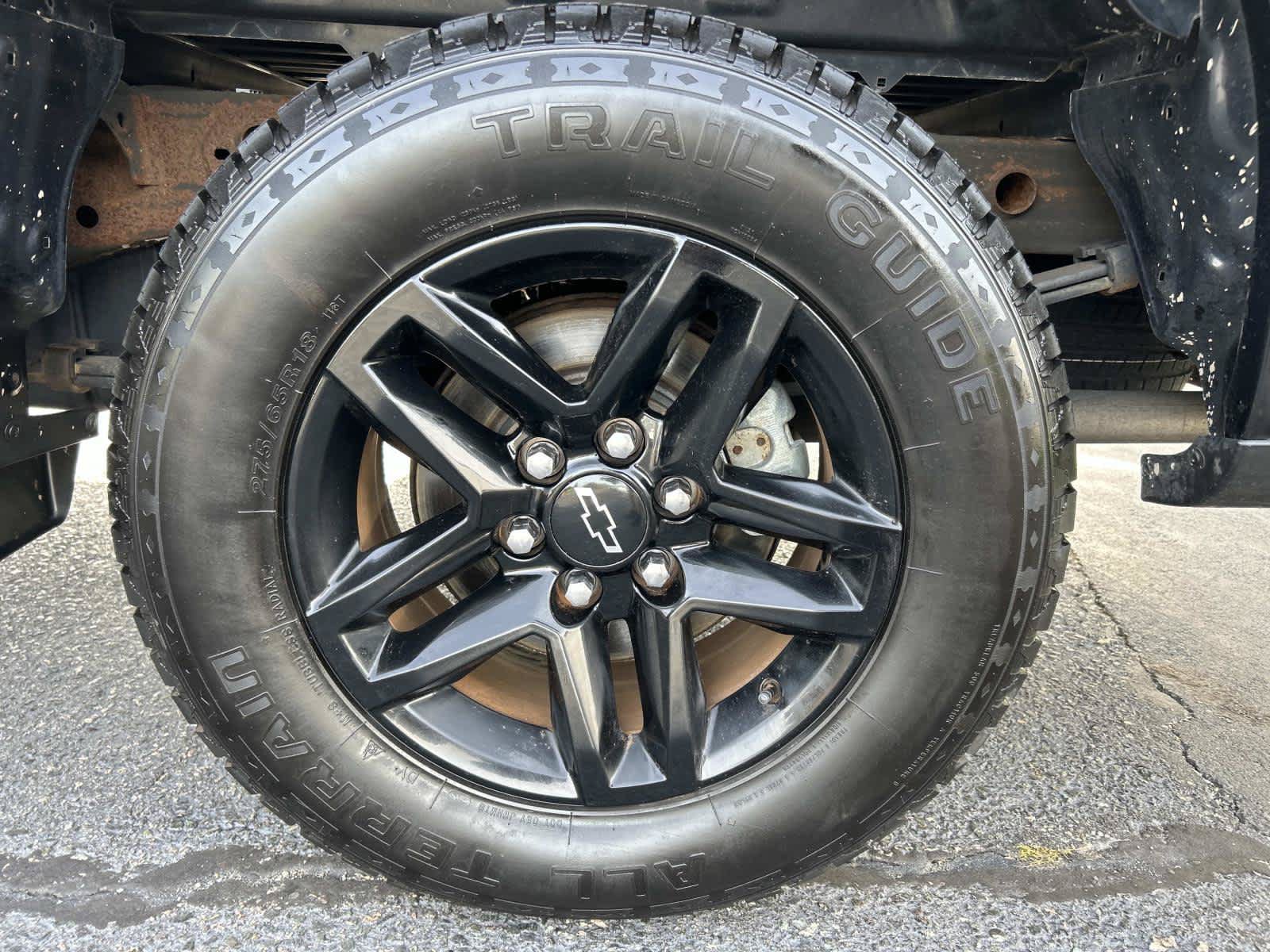 Used 2019 Chevrolet Silverado 1500 RST w/ Z71 Off-Road Package AWD/4WD image 32
