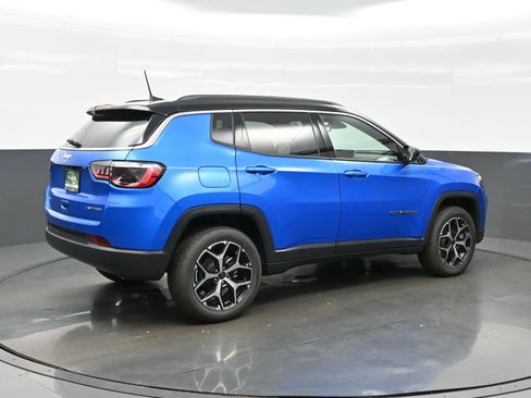 New 2026 Jeep Compass Limited image 6