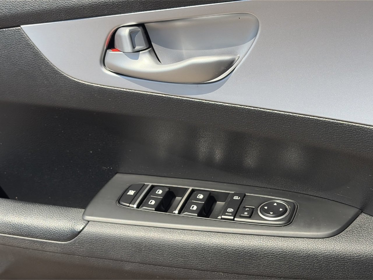 Used 2023 Kia Forte LXS w/ LXS Technology Package FWD image 20