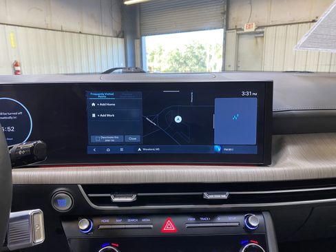 Used 2025 Hyundai Sonata Limited image 41