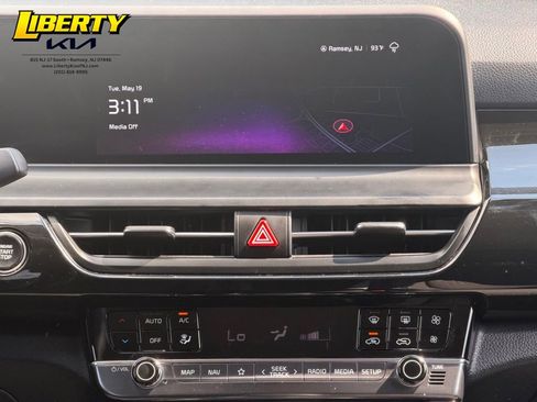 Used 2024 Kia Seltos S AWD/4WD image 14