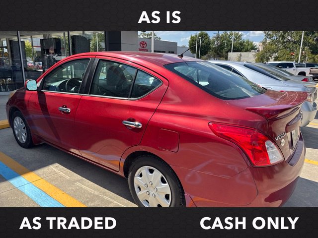 Used 2014 Nissan Versa SV FWD image 3