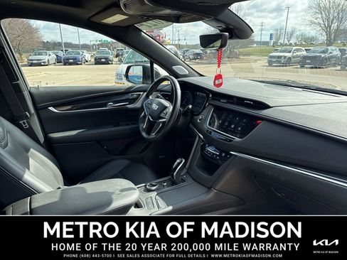 Used 2021 Cadillac XT5 Premium Luxury AWD/4WD image 39