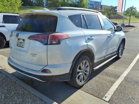 Used 2016 Toyota RAV4 Limited image 2