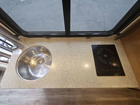 Used 2017 Mercedes-Benz Sprinter 3500 image 27