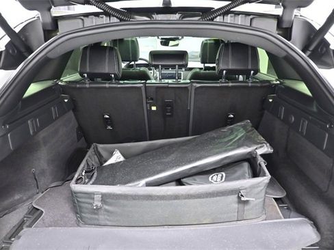 Used 2022 Land Rover Range Rover Velar R-Dynamic S image 11