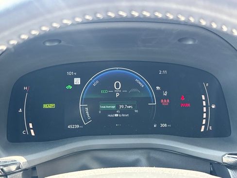 Used 2025 Toyota Camry SE FWD image 23