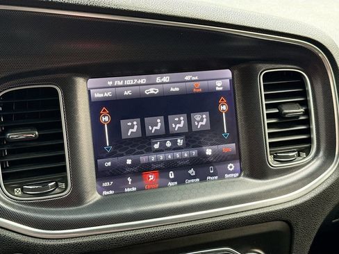 Used 2018 Dodge Charger R/T Scat Pack image 15