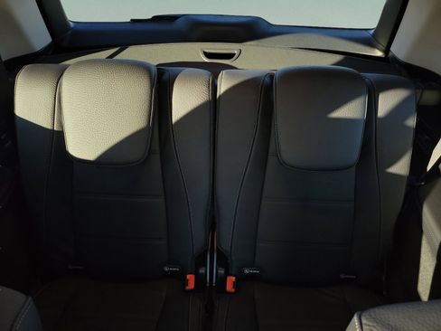 New 2026 Mercedes-Benz GLS 450 4MATIC image 6