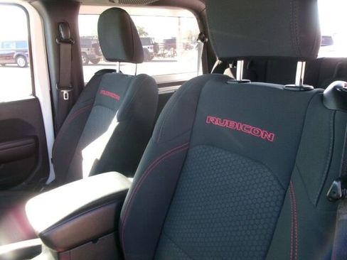 Used 2020 Jeep Wrangler Rubicon image 16