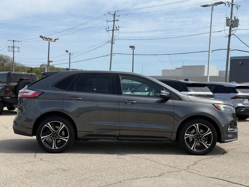Certified 2019 Ford Edge ST w/ Equipment Group 401A AWD/4WD image 2