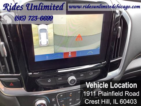 Used 2019 Chevrolet Traverse LT w/ LT Premium Package AWD/4WD image 11