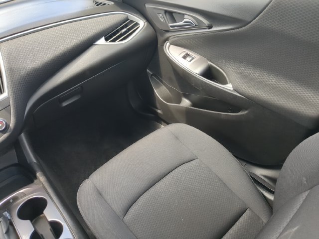 Used 2023 Chevrolet Malibu LS FWD image 17