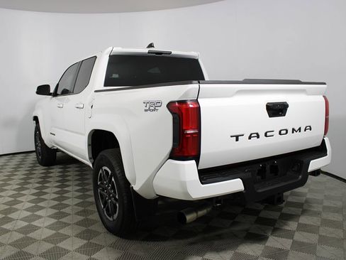Used 2024 Toyota Tacoma TRD Sport image 39