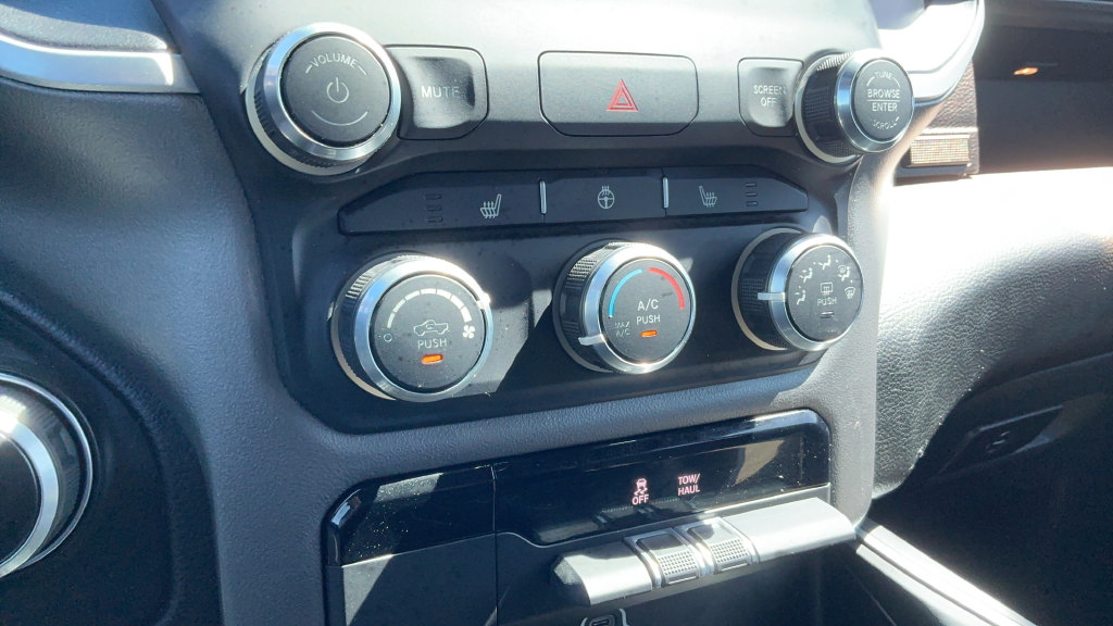 Used 2023 RAM 1500 Lone Star AWD/4WD image 16