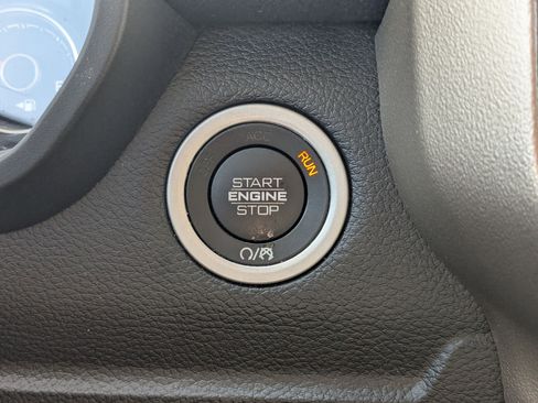 Used 2019 RAM 1500 Laramie image 22