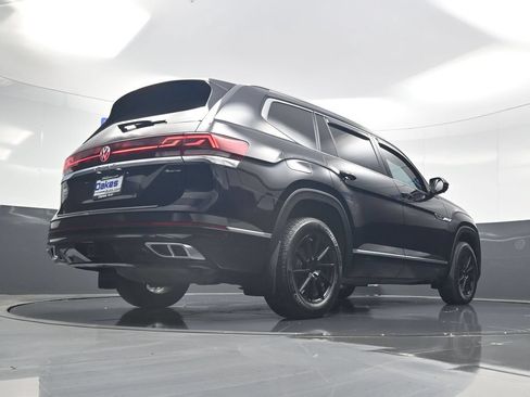 Used 2024 Volkswagen Atlas SEL Premium R-Line AWD/4WD image 48