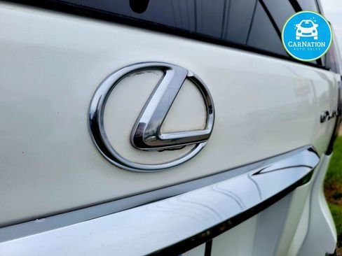 Used 2018 Lexus GX 460 Premium w/ Premium Package image 19
