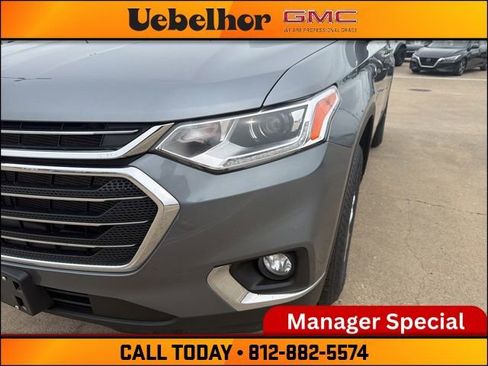 Used 2021 Chevrolet Traverse LT AWD/4WD image 15