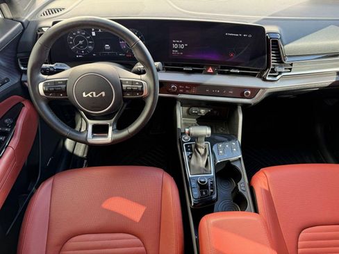 Used 2025 Kia Sportage SX image 24