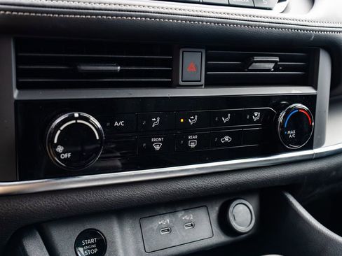 Certified 2025 Nissan Rogue S image 18