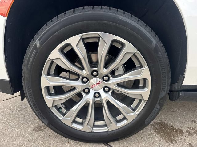 Used 2023 GMC Yukon Denali RWD image 9
