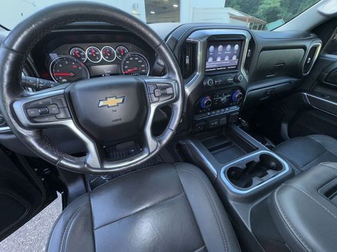 Used 2021 Chevrolet Silverado 3500 LTZ w/ LTZ Convenience Package image 13