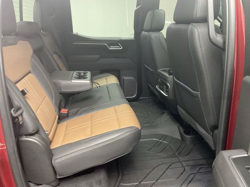 Certified 2025 Chevrolet Silverado 1500 High Country w/ High Country Premium Package AWD/4WD image 30