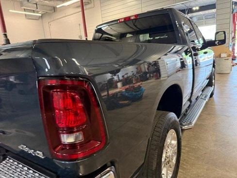 Certified 2025 RAM 2500 Big Horn AWD/4WD image 23