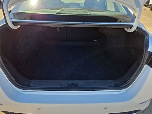 Used 2021 Nissan Sentra SV w/ Trunk Package image 33