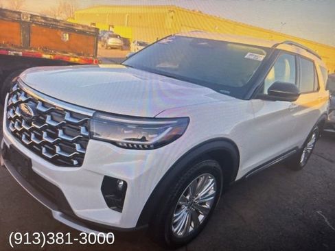 Used 2025 Ford Explorer Platinum w/ LUX Leather Package image 1