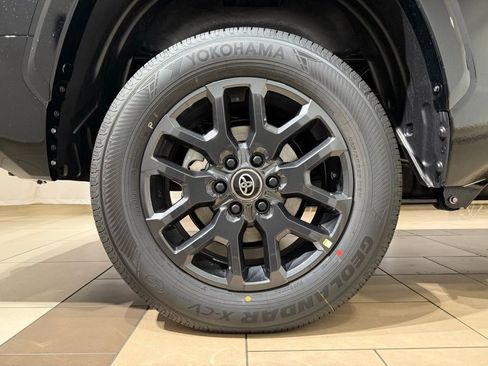 New 2026 Toyota Tundra Platinum AWD/4WD image 9