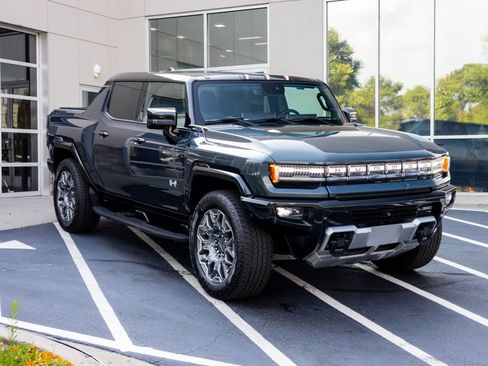 Used 2025 GMC Hummer EV 3X AWD/4WD image 10