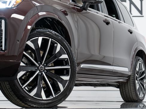 New 2026 Volvo XC90 B6 Ultra w/ Protection Package image 28