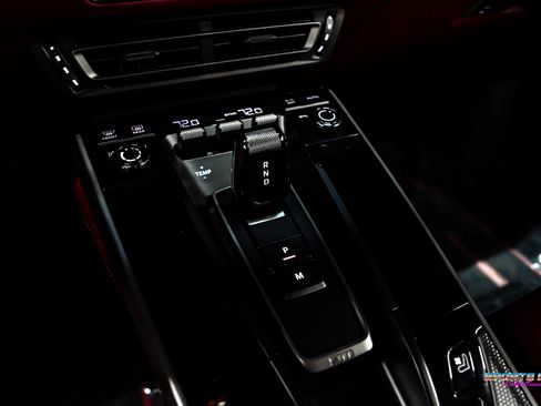 Used 2020 Porsche 911 Carrera 4S w/ Premium Package AWD/4WD image 25