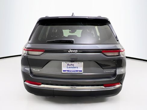 Used 2023 Jeep Grand Cherokee Laredo w/ Luxury Tech Group I AWD/4WD image 6