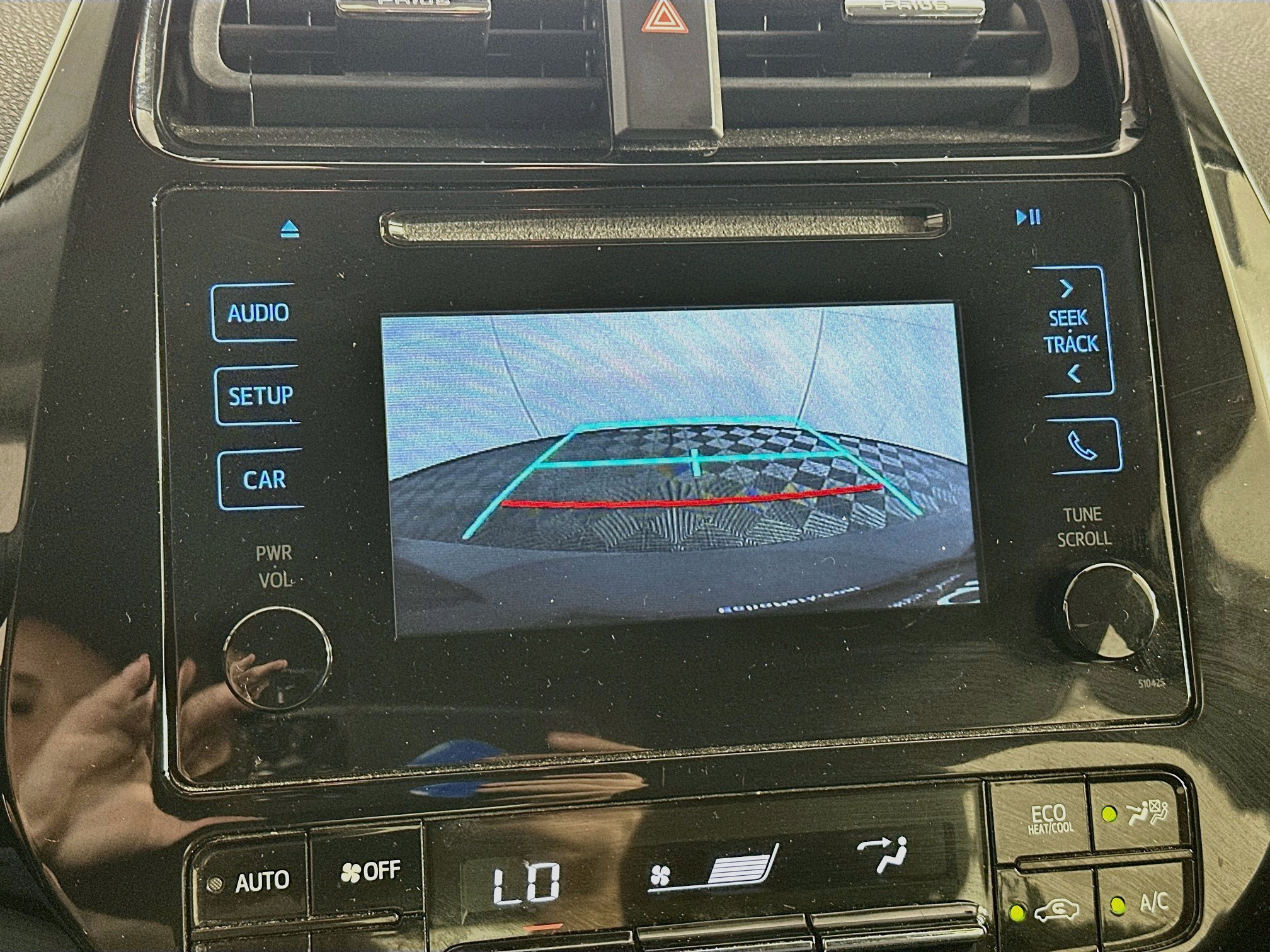 Used 2019 Toyota Prius LE FWD image 22