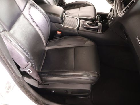 Used 2021 Dodge Charger SXT w/ Leather Interior Group RWD image 13