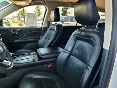 Used 2020 Lincoln Aviator Reserve w/ Elements Package Plus RWD image 22