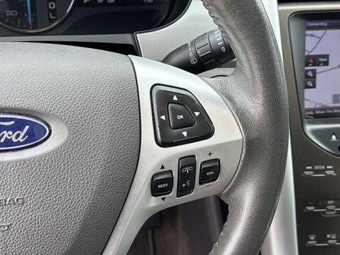 Used 2013 Ford Edge SEL image 24