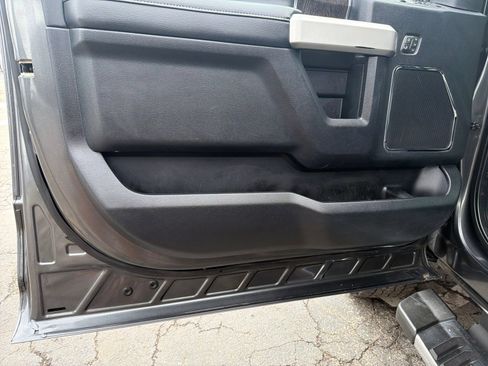 Used 2020 Ford F250 Lariat w/ Lariat Ultimate Package AWD/4WD image 12