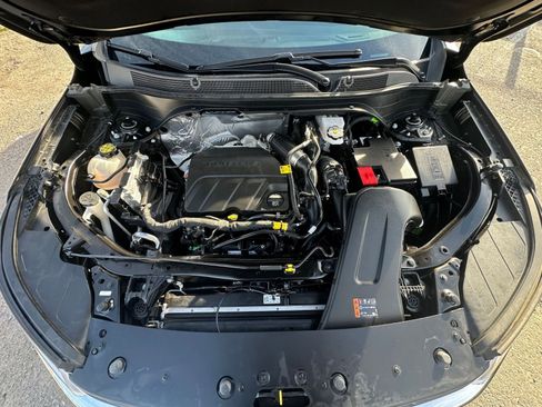 Used 2025 Chevrolet Trax LT image 30