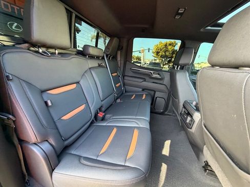 Used 2022 GMC Sierra 1500 AT4 w/ AT4 Premium Package AWD/4WD image 22