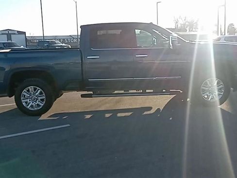 Used 2024 Chevrolet Silverado 3500 High Country w/ Technology Package image 19